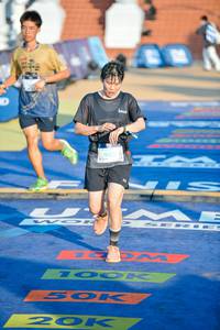 BIB: 100
                            <button type="button" onclick="openModal(22765726)" class="btn btn-primary btn-sm float-right btn-popup" data-toggle="modal" data-target=".modal-high-quality">
                        <i class="fas fa-shopping-cart"></i> Add to Cart
                    </button>
                                            <button type="button" onclick="isThisMe(22765726, true)" class="btn btn-success btn-sm float-right btn-popup btn-isme hidden" data-toggle="tooltip" data-placement="bottom" title="นี่คือรูปของคุณใช่ไหม คลิกที่นี่เพื่อเอาเข้าอัลบั้ม">
                        <i class="fas fa-plus"></i> Add to album
                    </button>
                    <button type="button" onclick="isThisMe(22765726, false)" class="btn btn-warning btn-sm float-right btn-popup btn-isnotme hidden">
                        <i class="fas fa-ban"></i> Remove from album
                    </button>